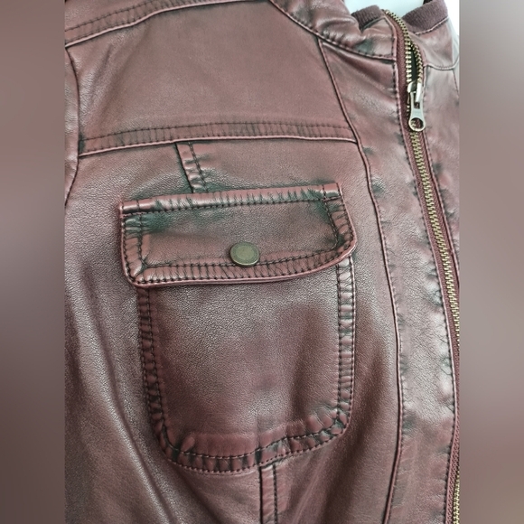Like New!Burgundy Merlo Maroon Faux Fall Winter SONOMA Leather Jacket (#1,240) - Picture 4 of 9